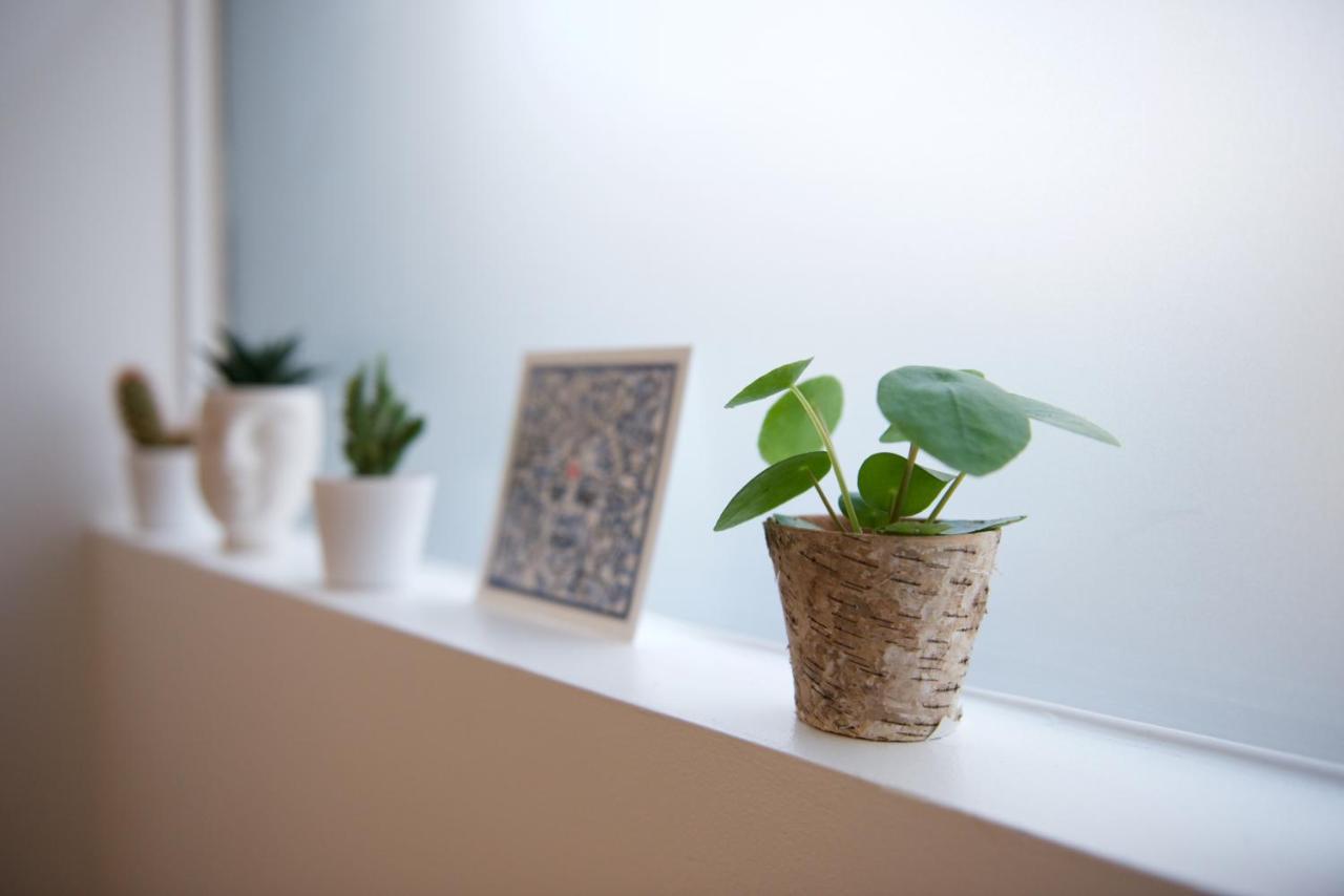 Charming Parisian Apartment With Air Conditioning - Climatisation & 2 Bedrooms - Batignolles Paris Luaran gambar
